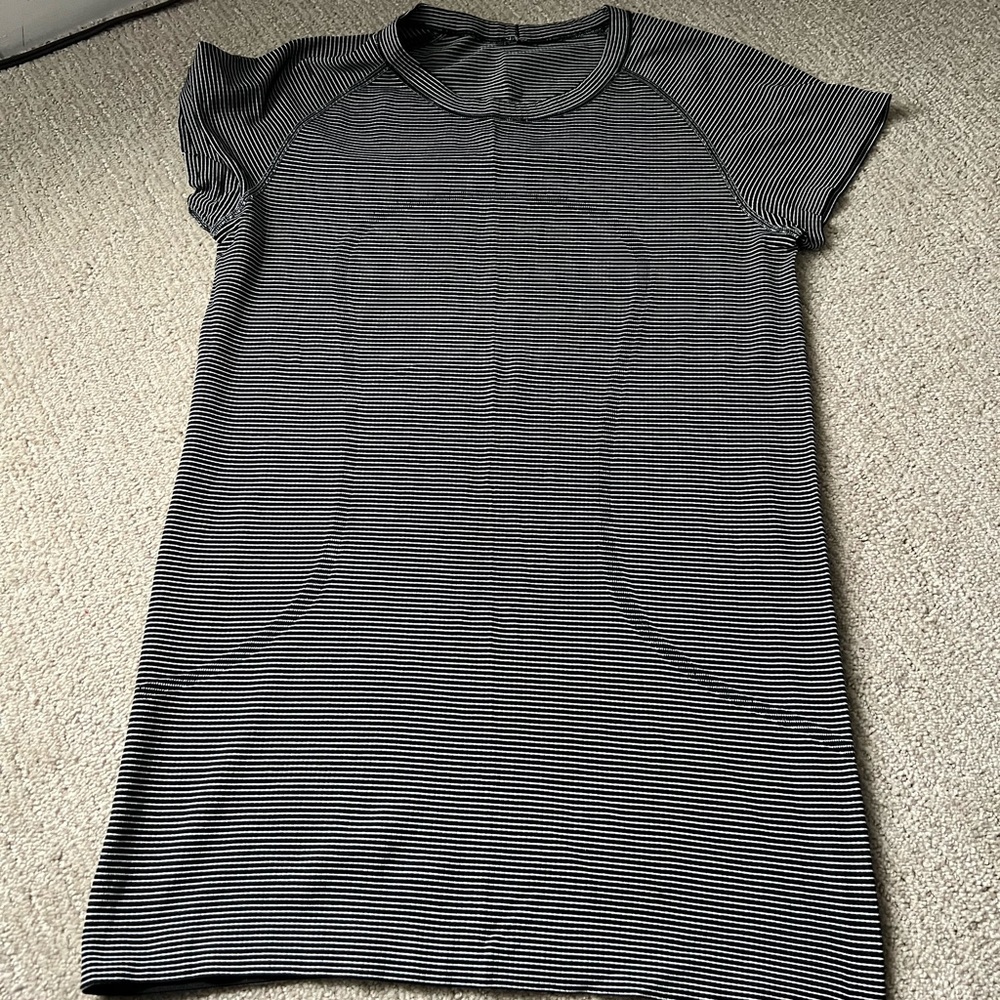 Lululemon shirt
